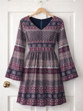NWT Design Lab Lord & Taylor Boho Geometric Bell Sleeve Dress